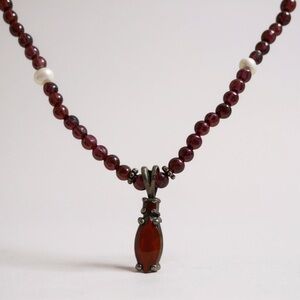 **Vintage Genuine Garnet, Pearl & Sterling Silver Beaded Necklace with Pendant**